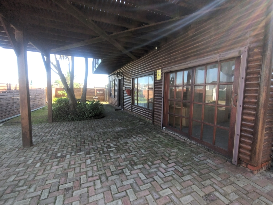 5 Bedroom Property for Sale in Kabeljauws Eastern Cape